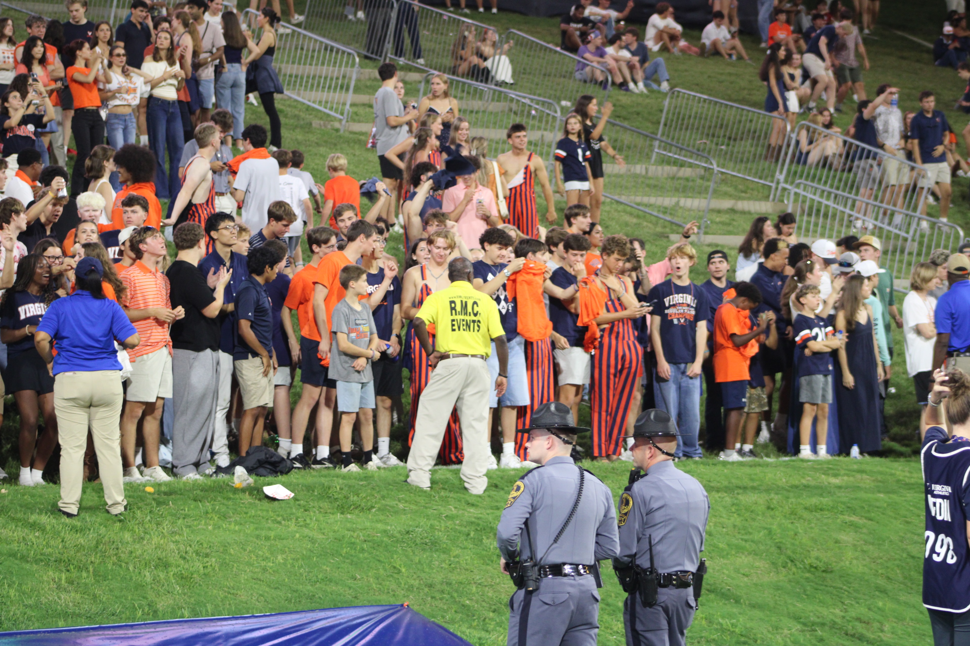 Fans at Virginia vs Norfolk State game day