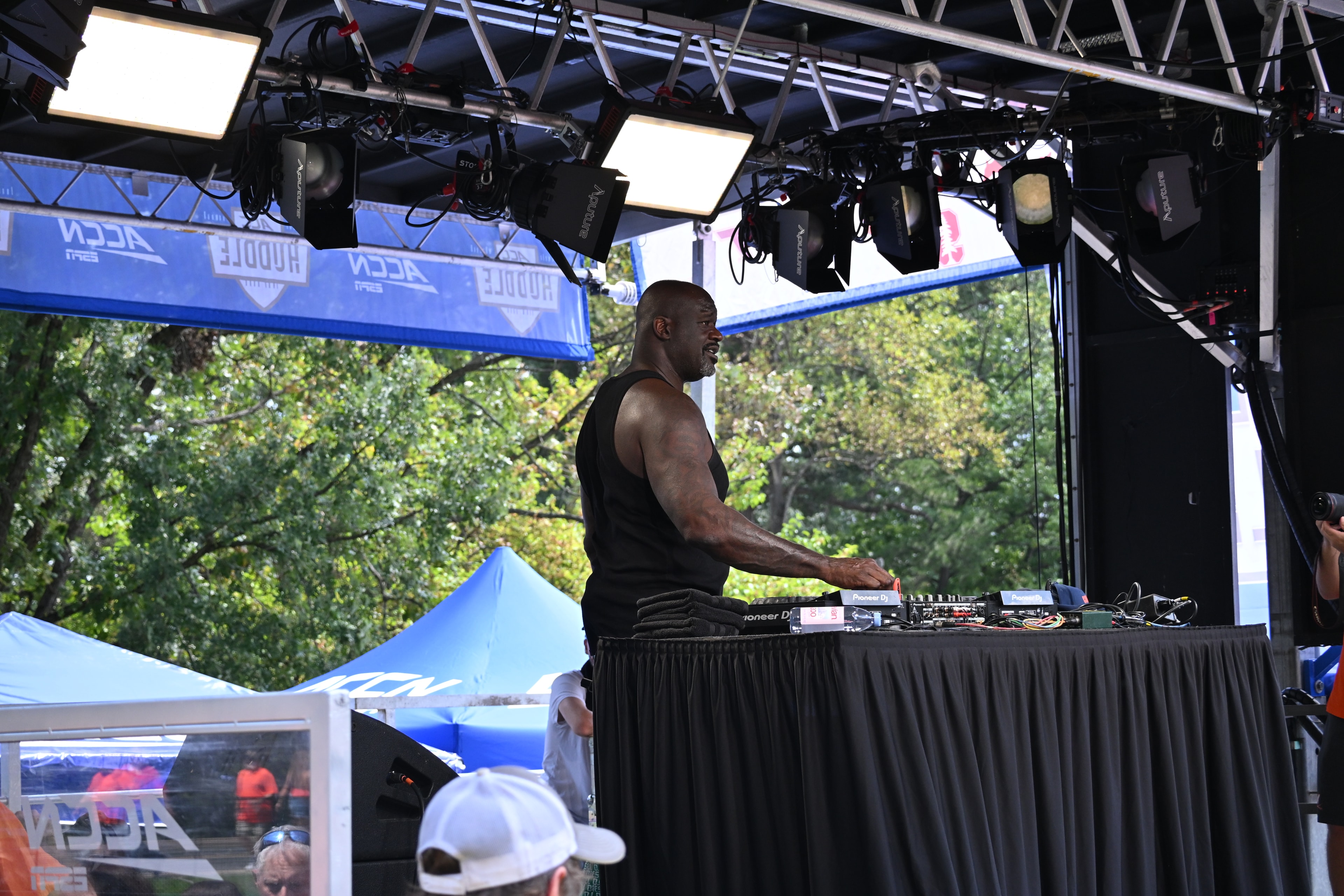 DJ Diesel at UVA Home Opener
