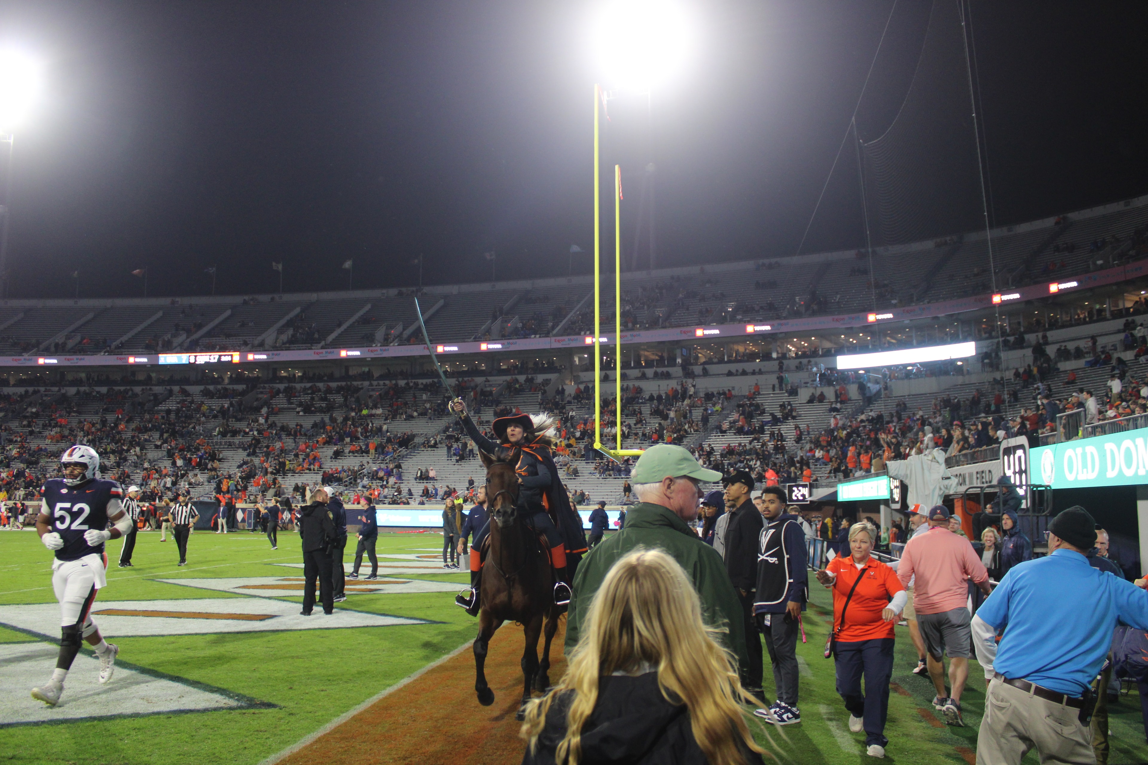Virginia vs Syracuse game day photo 69